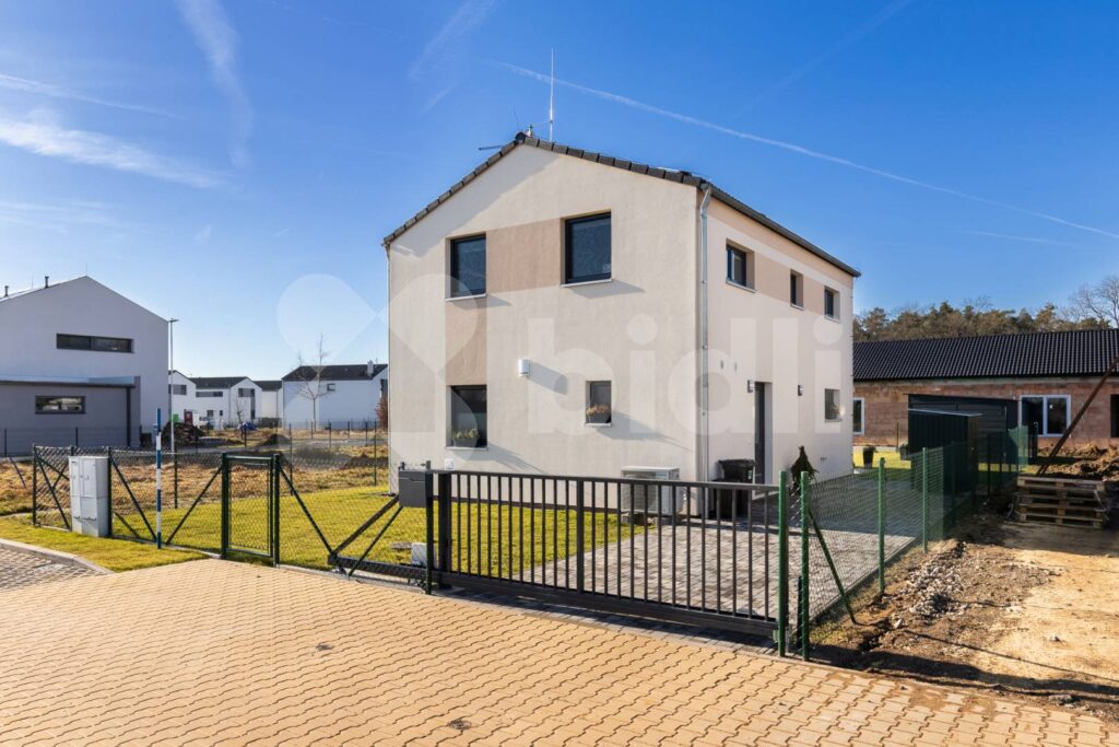 Novostavba RD 5+kk s moderními technologiemi