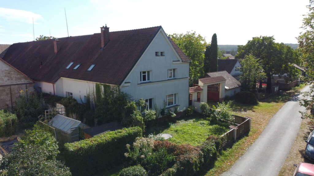 Statek s velkým pozemkem