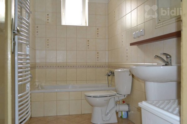 g2h_c9043bbb1dc0b85d6e5515c03ed62712