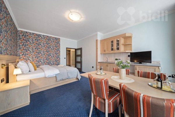 g2h_f9f6fa1a2de0f148f41710035e7fa56b